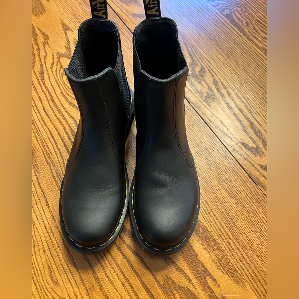 Brand new Dr Martens Chelsea 2976 black boots size US L 9